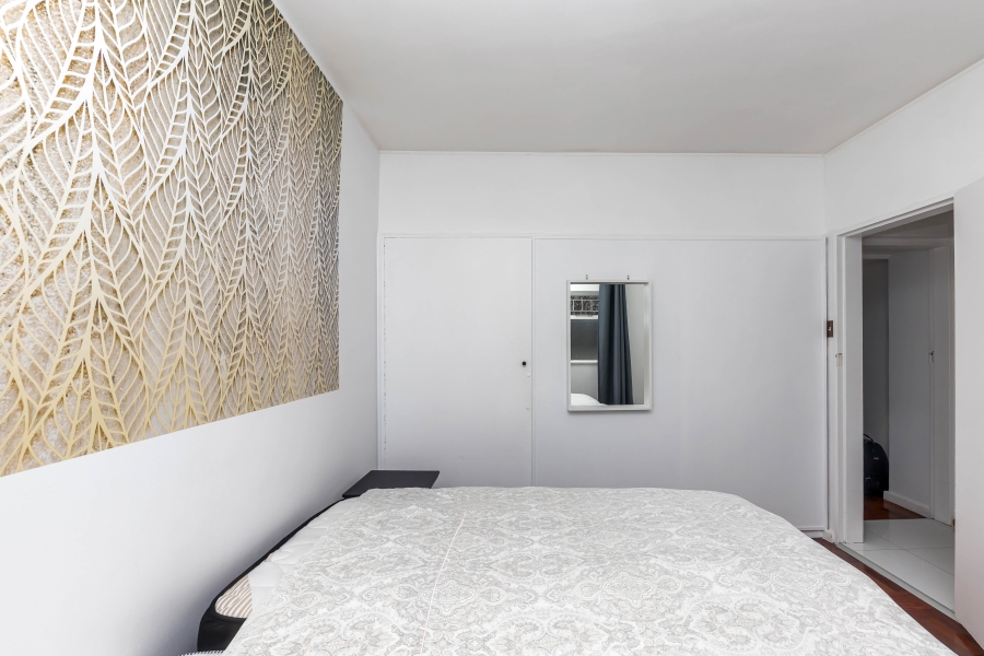 To Let 2 Bedroom Property for Rent in Sea Point Western Cape
